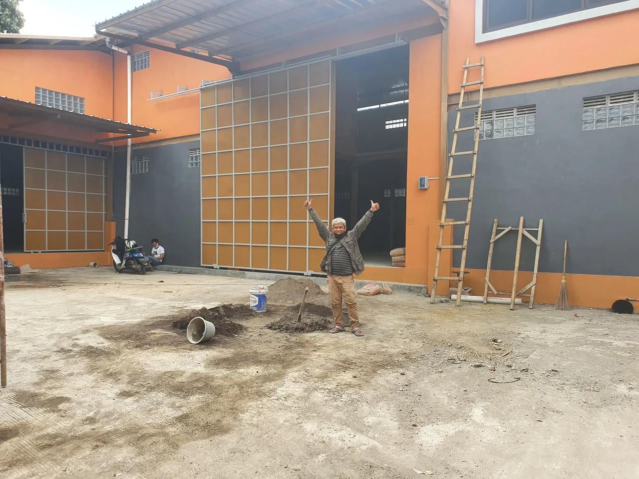 Pembangunan pabrik, struktur baja dan lantai kerja