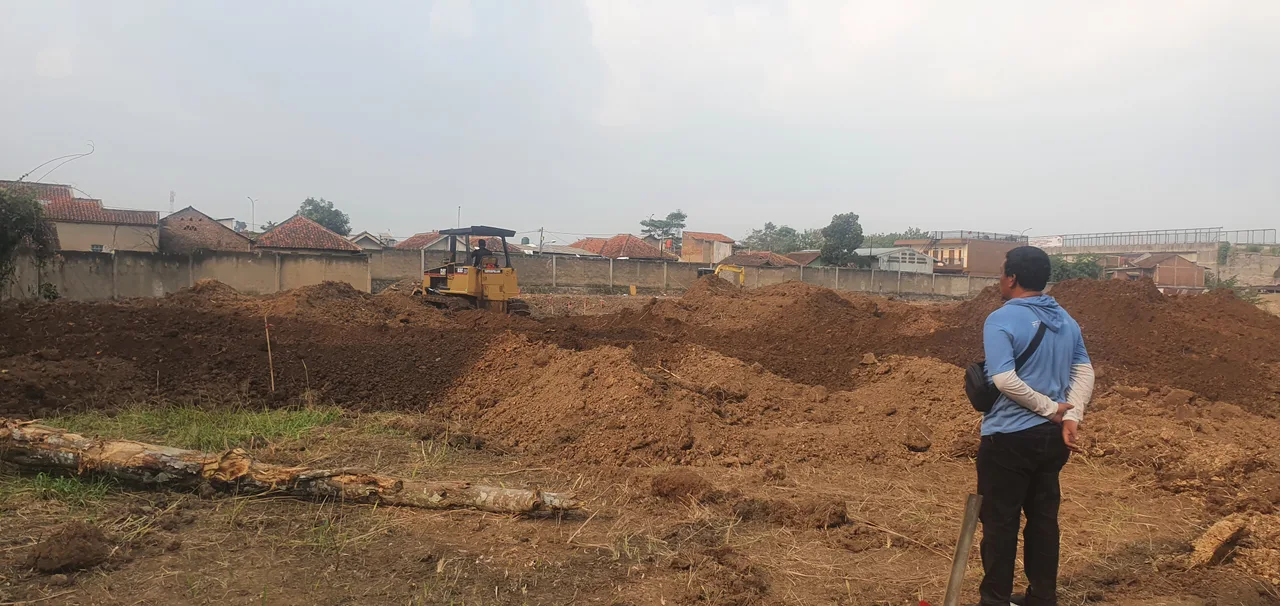Pematangan lahan, cut and fill sebelum pondasi